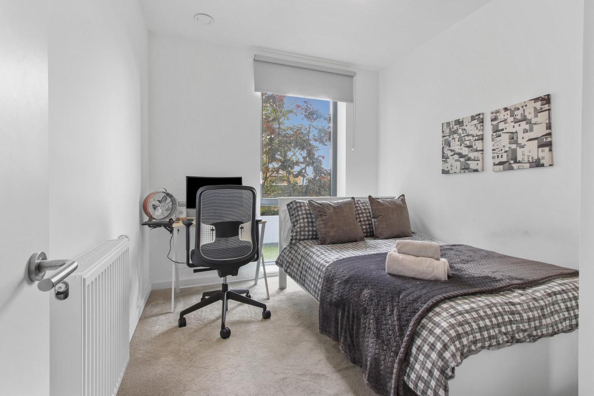 Centrally Located - Modern - 2Bed - 2Bath Apartment London Exterior foto
