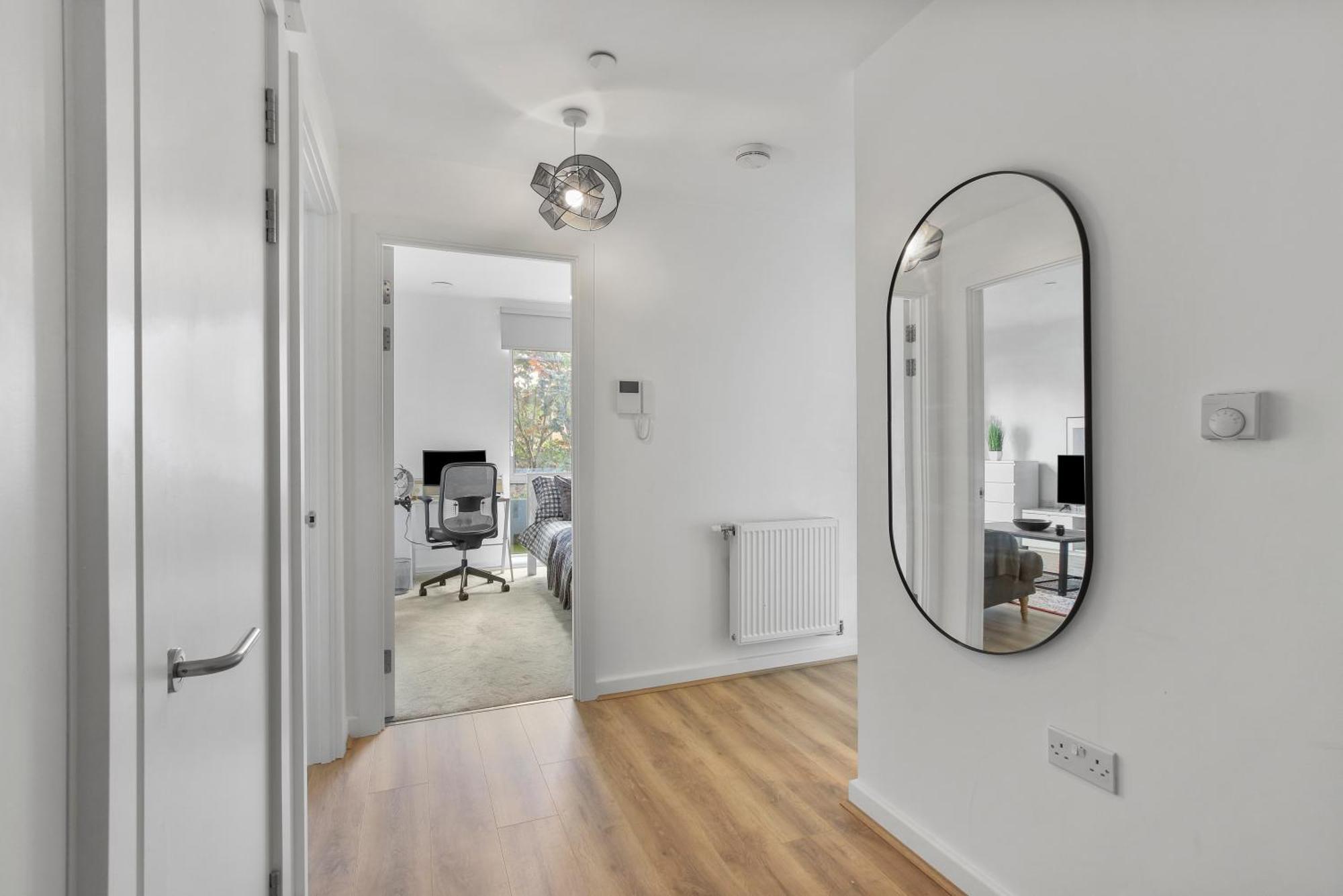 Centrally Located - Modern - 2Bed - 2Bath Apartment London Exterior foto